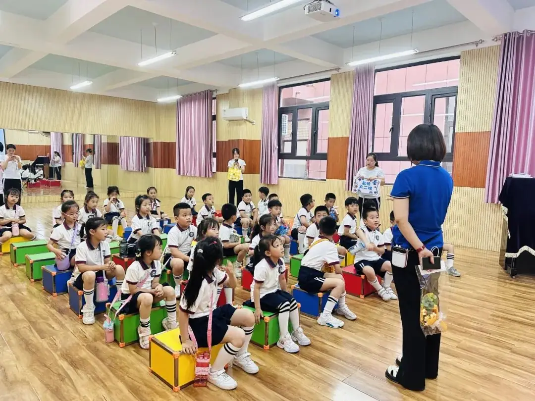 【滴宝园·幼小衔接】小学初体验 幼小零衔接 ——咸阳市秦都区育英名桥幼儿园大班幼小衔接活动 第56张 【滴宝园·幼小衔接】小学初体验 幼小零衔接 ——咸阳市秦都区育英名桥幼儿园大班幼小衔接活动 第56张