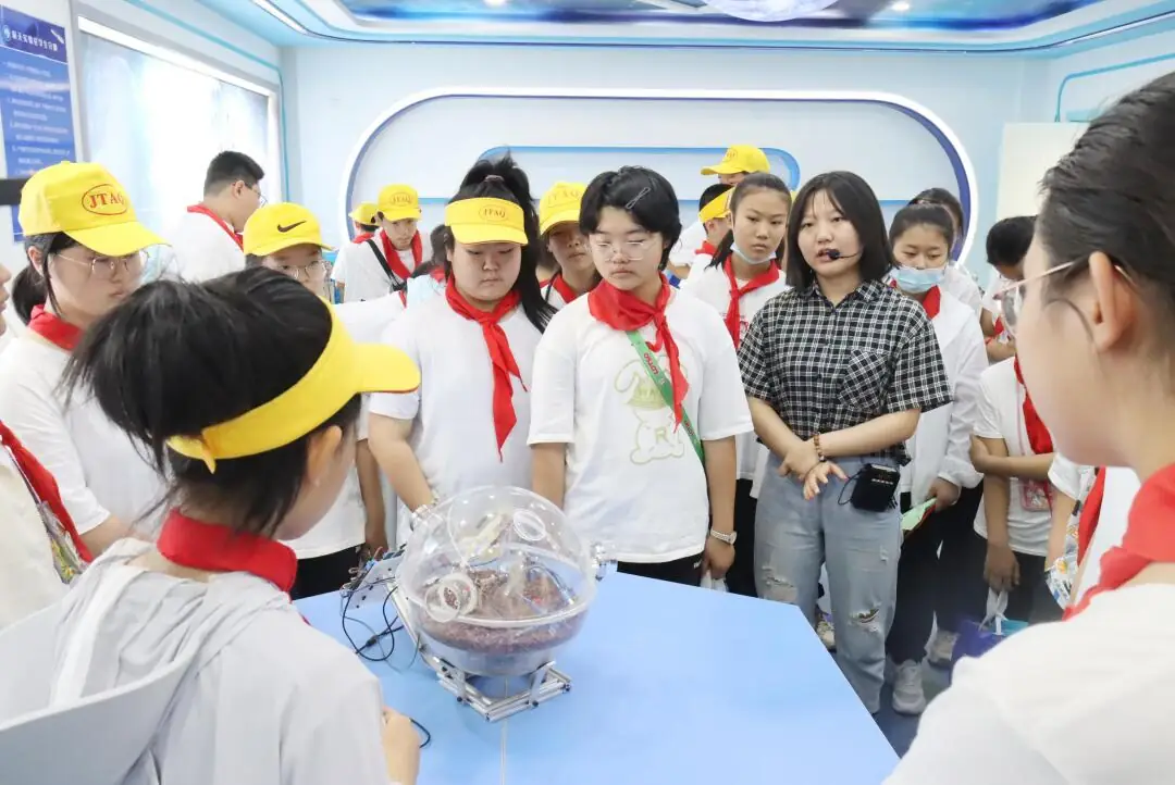 追科技之光 逐航天之梦 太原杏花岭小学教育集团科学教育参观体验主题活动 第28张 追科技之光 逐航天之梦 太原杏花岭小学教育集团科学教育参观体验主题活动 第28张