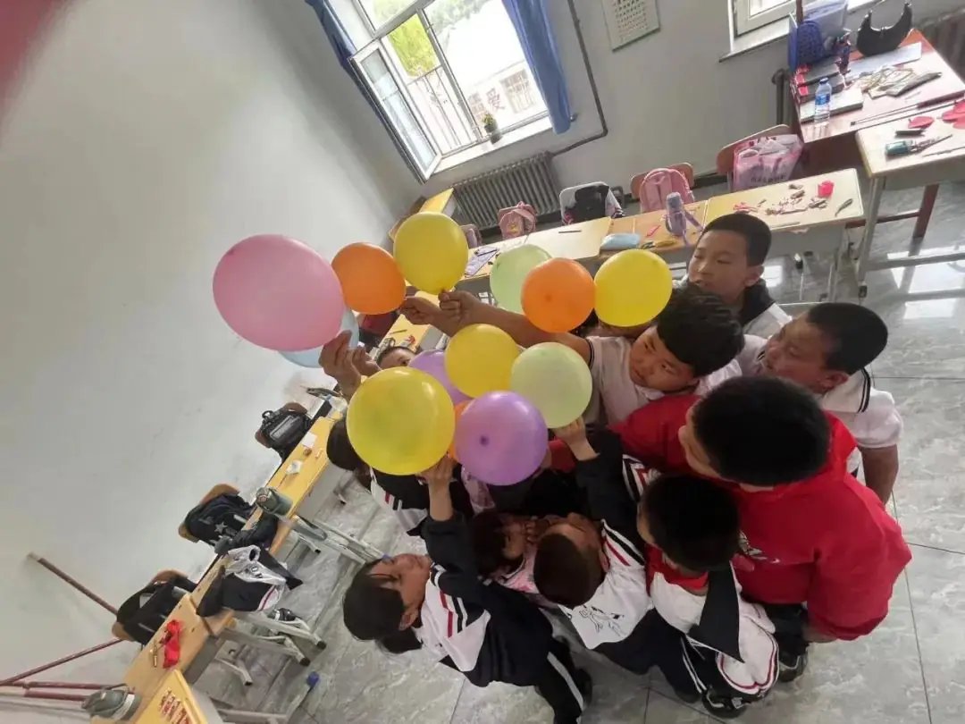 与你“童”乐——新发乡中心小学庆“六一”儿童节活动 第11张 与你“童”乐——新发乡中心小学庆“六一”儿童节活动 第11张