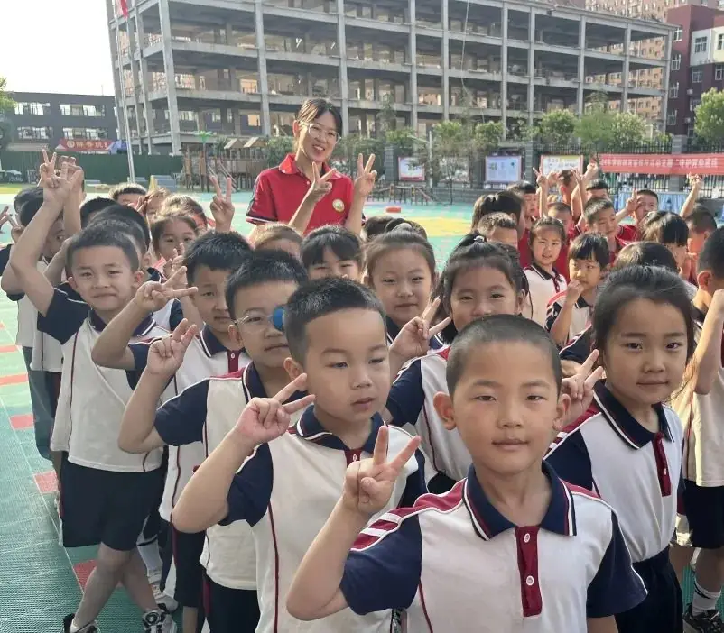 参观小学初体验  幼小衔接促成长——林州市第一实验幼儿园参观小学掠影(一) 第4张