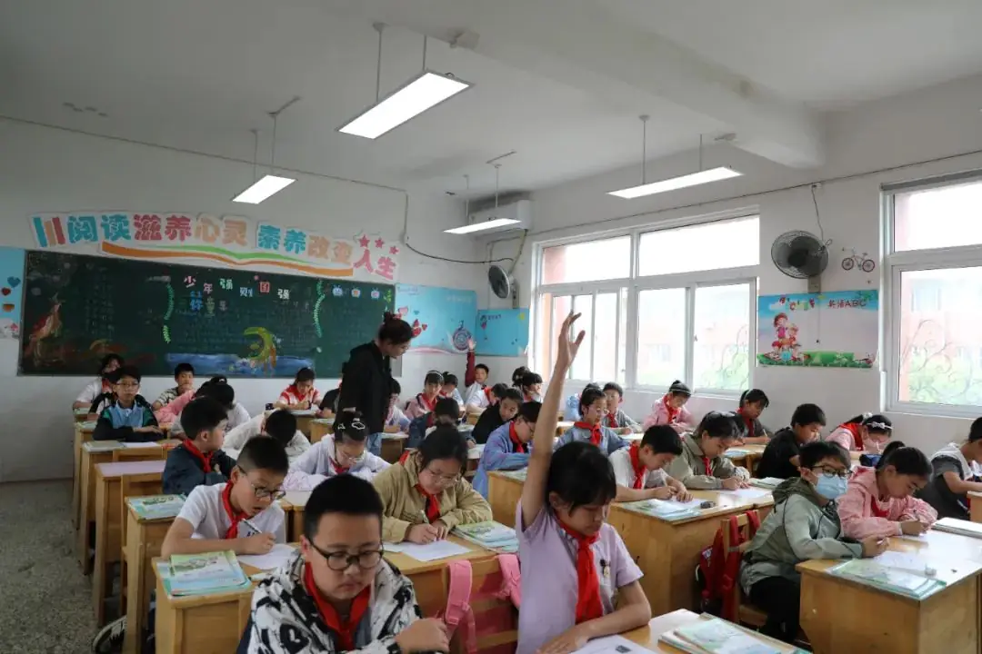 【一附教育集团·朝晖小学】教学视导赋能量 精准把脉促提升——朝晖小学迎接一附集团视导组常态工作检查 第20张 【一附教育集团·朝晖小学】教学视导赋能量 精准把脉促提升——朝晖小学迎接一附集团视导组常态工作检查 第20张