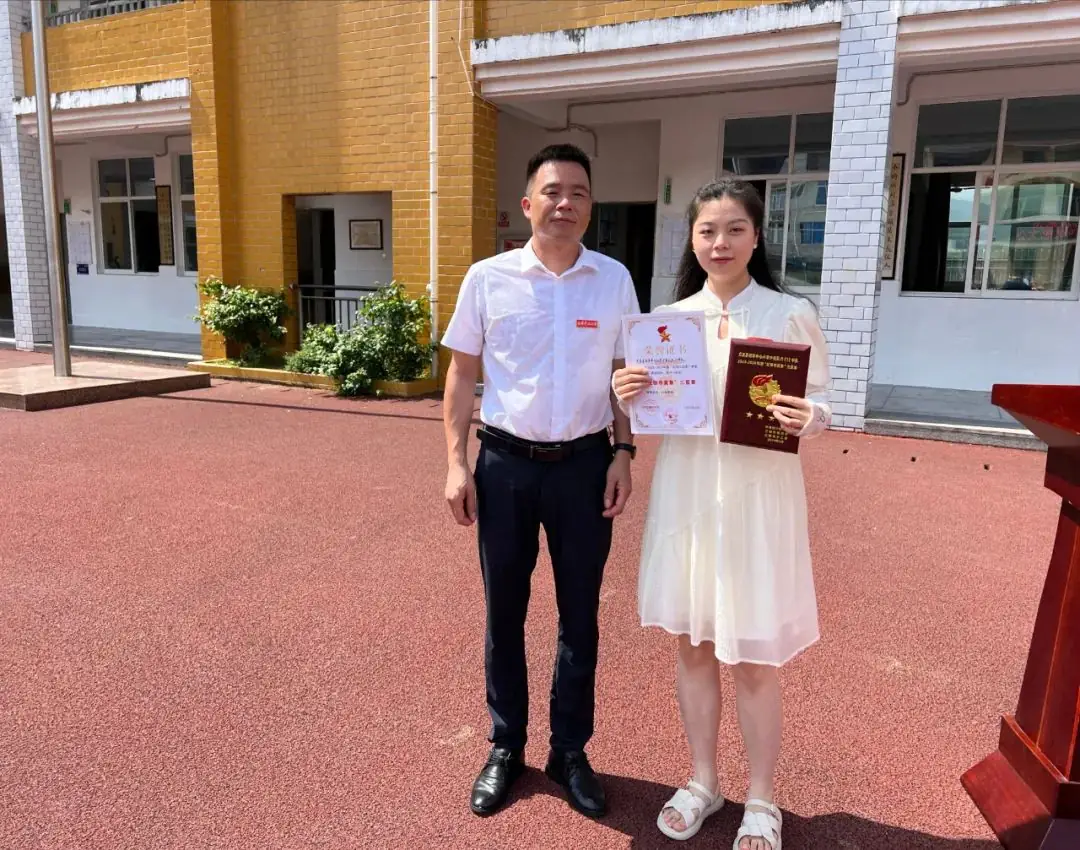 西洋中心小学第二届科技文化体艺节闭幕式暨庆六一“红领巾 爱祖国”表彰大会 第6张 西洋中心小学第二届科技文化体艺节闭幕式暨庆六一“红领巾 爱祖国”表彰大会 第6张