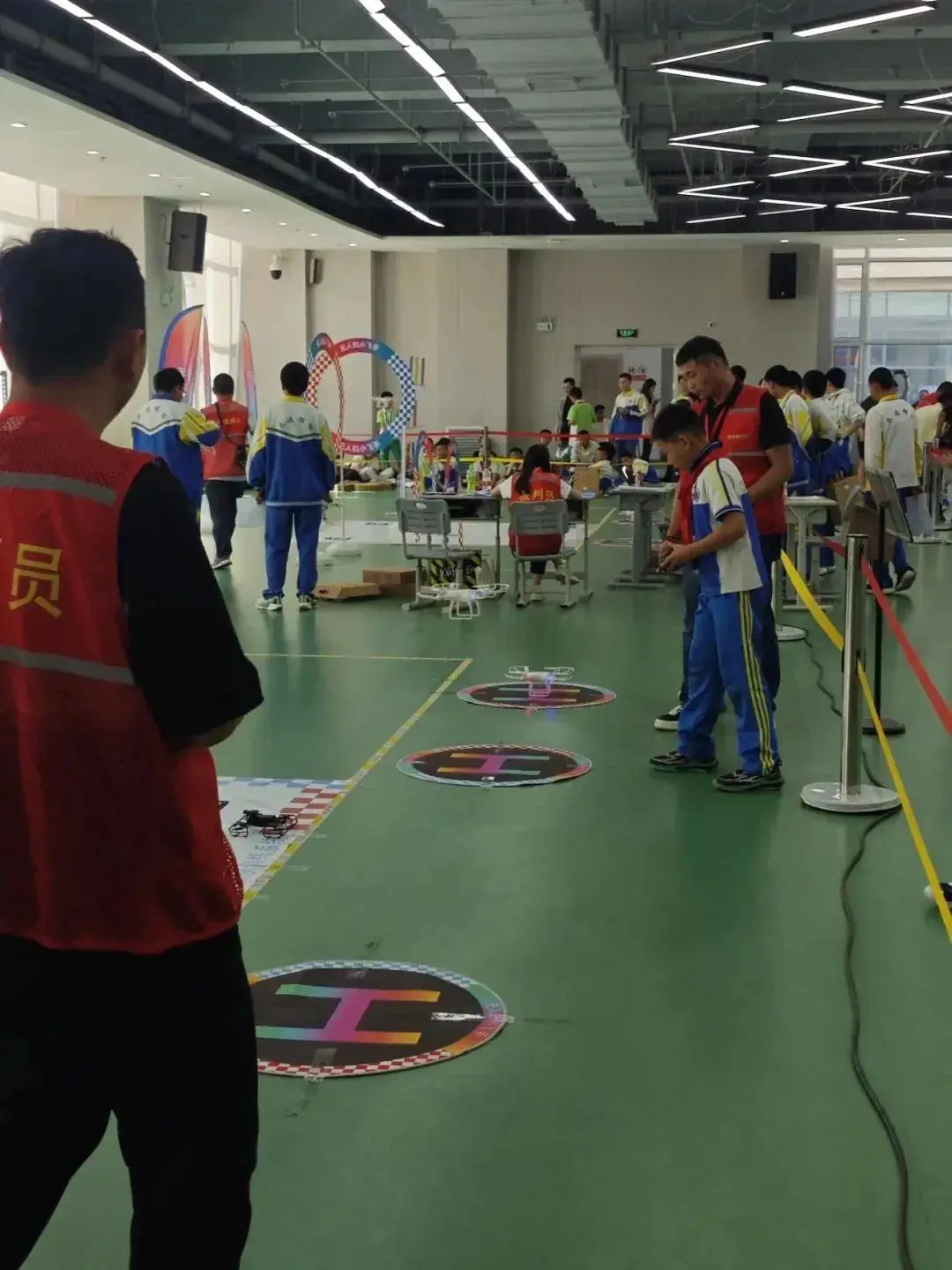 鄂托克旗棋盘井第三小学无人机创客社团参加全国青少年科技教育成果展示大赛内蒙古自治区区域赛 第4张 鄂托克旗棋盘井第三小学无人机创客社团参加全国青少年科技教育成果展示大赛内蒙古自治区区域赛 第4张