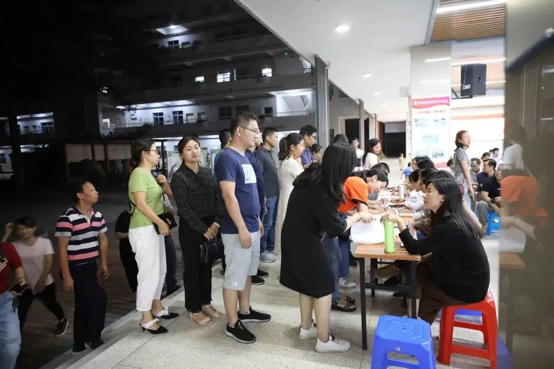 读懂孩子,让教育更有方法‖东周小学一年级“家长学校”举办家庭教育讲座! 第2张 读懂孩子,让教育更有方法‖东周小学一年级“家长学校”举办家庭教育讲座! 第2张