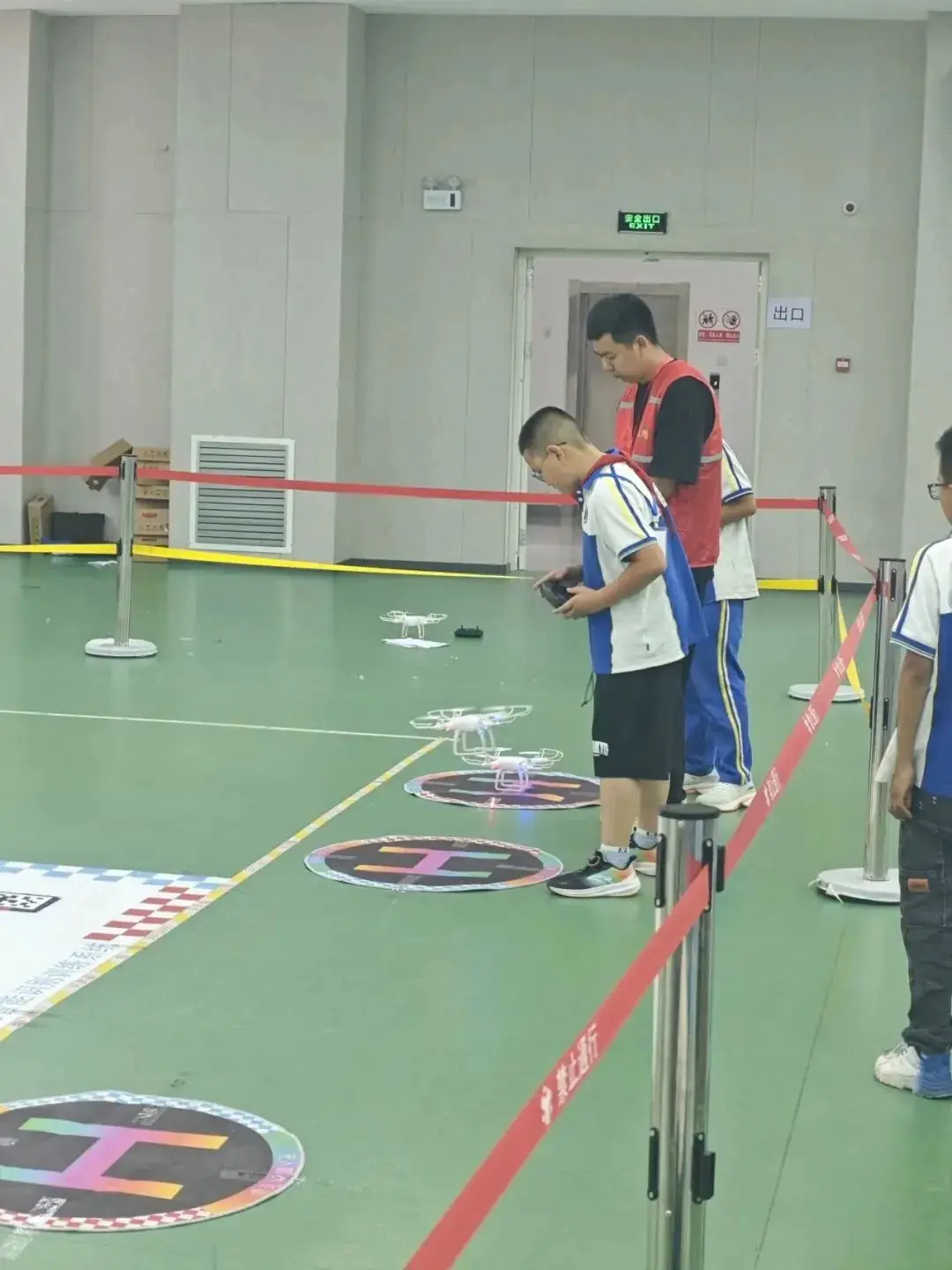 鄂托克旗棋盘井第三小学无人机创客社团参加全国青少年科技教育成果展示大赛内蒙古自治区区域赛 第6张 鄂托克旗棋盘井第三小学无人机创客社团参加全国青少年科技教育成果展示大赛内蒙古自治区区域赛 第6张