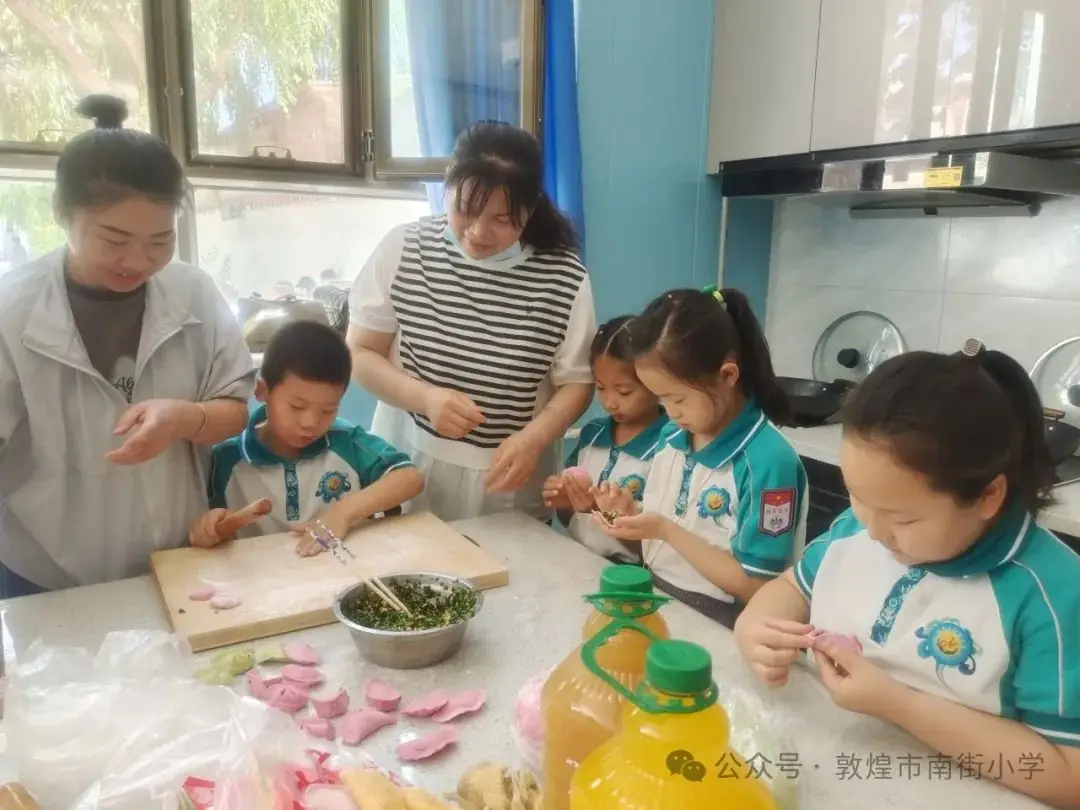“时节·敦煌 传承有我”敦煌市南街小学开展二十四节气——芒种主题活动 第35张 “时节·敦煌 传承有我”敦煌市南街小学开展二十四节气——芒种主题活动 第35张