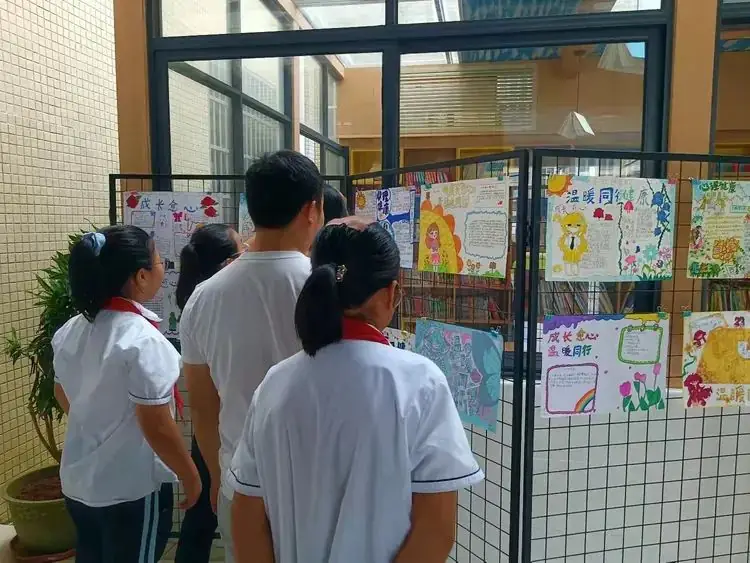 成长“愈”心 温暖同行——文昌市树芳小学开展心理健康教育月主题活动 第23张 成长“愈”心 温暖同行——文昌市树芳小学开展心理健康教育月主题活动 第23张