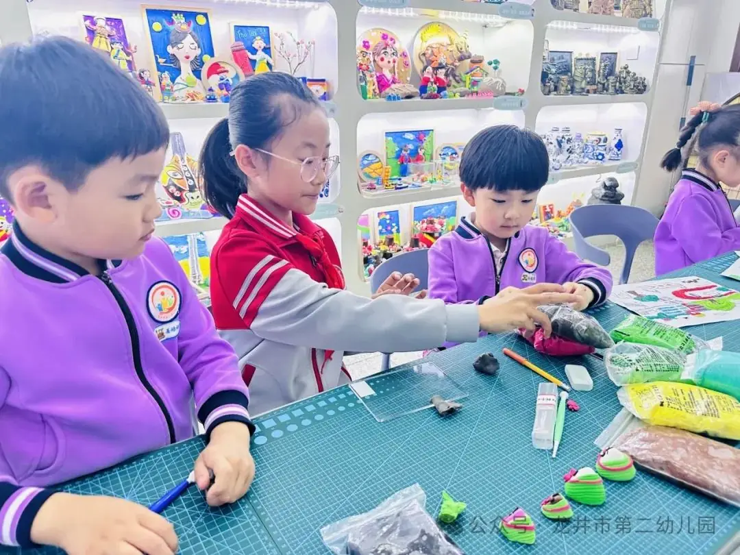 【幼儿活动】“趣”探小学,“幼”见成长——龙井市第二幼儿园携手龙井市东山实验小学开展参观小学活动 第68张 【幼儿活动】“趣”探小学,“幼”见成长——龙井市第二幼儿园携手龙井市东山实验小学开展参观小学活动 第68张