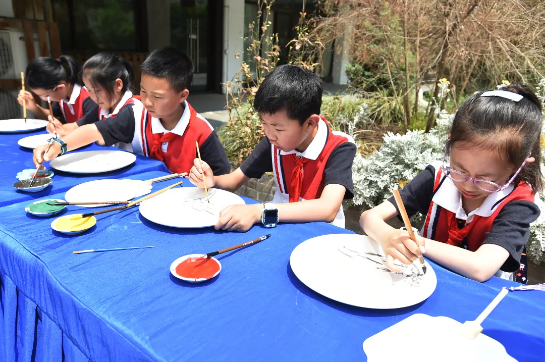 社校博爱1+1|育才小学志愿者参加旌忠寺社区“鱼戏碧水间,共护小秦淮”公益活动 第9张 社校博爱1+1|育才小学志愿者参加旌忠寺社区“鱼戏碧水间,共护小秦淮”公益活动 第9张