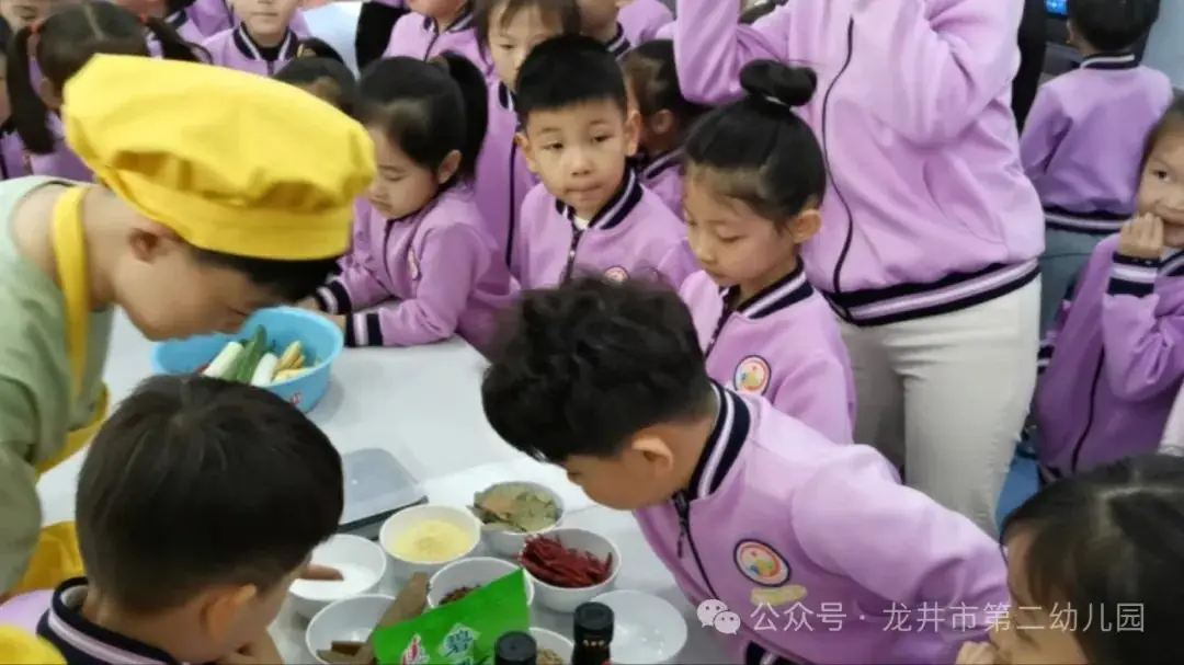 【幼儿活动】“趣”探小学,“幼”见成长——龙井市第二幼儿园携手龙井市东山实验小学开展参观小学活动 第103张 【幼儿活动】“趣”探小学,“幼”见成长——龙井市第二幼儿园携手龙井市东山实验小学开展参观小学活动 第103张