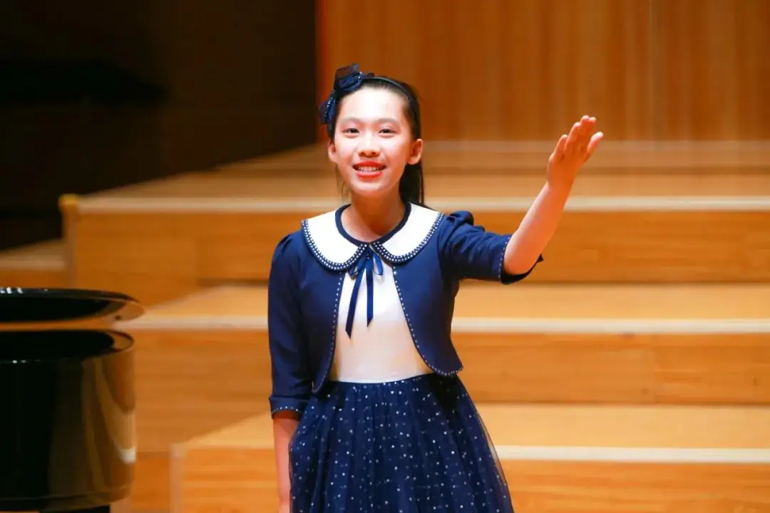 灯市口小学举行“逐光前行 扬帆远航”金帆合唱团二十周年专场音乐会暨灯市口小学建校160周年素质教育成果展示活动 第69张 灯市口小学举行“逐光前行 扬帆远航”金帆合唱团二十周年专场音乐会暨灯市口小学建校160周年素质教育成果展示活动 第69张