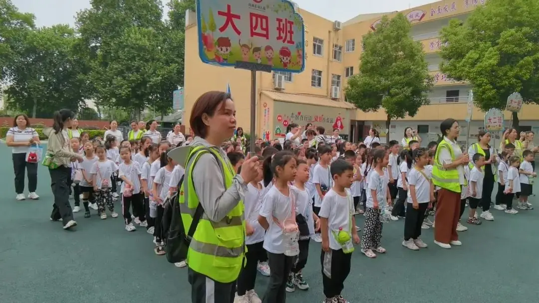 【宛幼·活动】走进小学,赴成长之约--南阳市宛城区幼儿园开展走进小学实践活动 第15张 【宛幼·活动】走进小学,赴成长之约--南阳市宛城区幼儿园开展走进小学实践活动 第15张