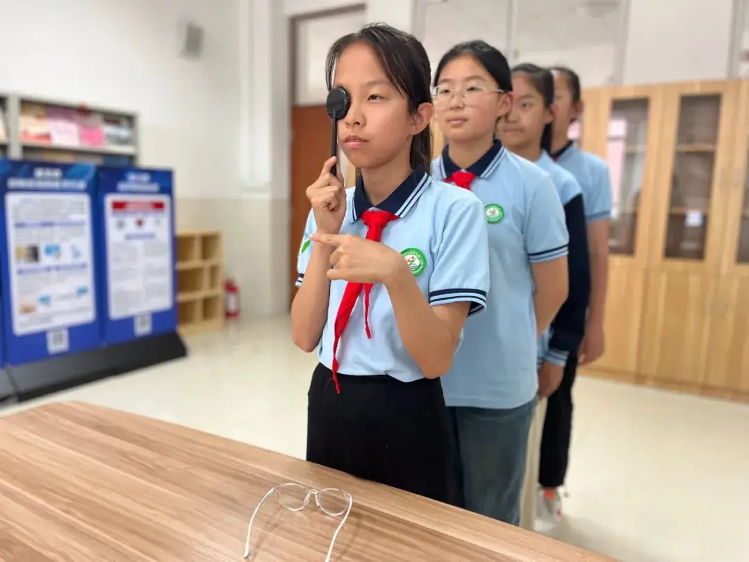 奎文区潍州湖小学开展“全国爱眼日”主题系列活动 第11张 奎文区潍州湖小学开展“全国爱眼日”主题系列活动 第11张