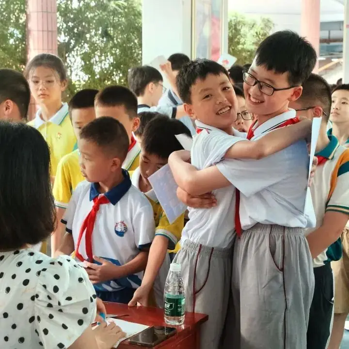 湖南省凤凰县阿拉石化小学“优才生”赴荔园小学跟班研学 第59张 湖南省凤凰县阿拉石化小学“优才生”赴荔园小学跟班研学 第59张