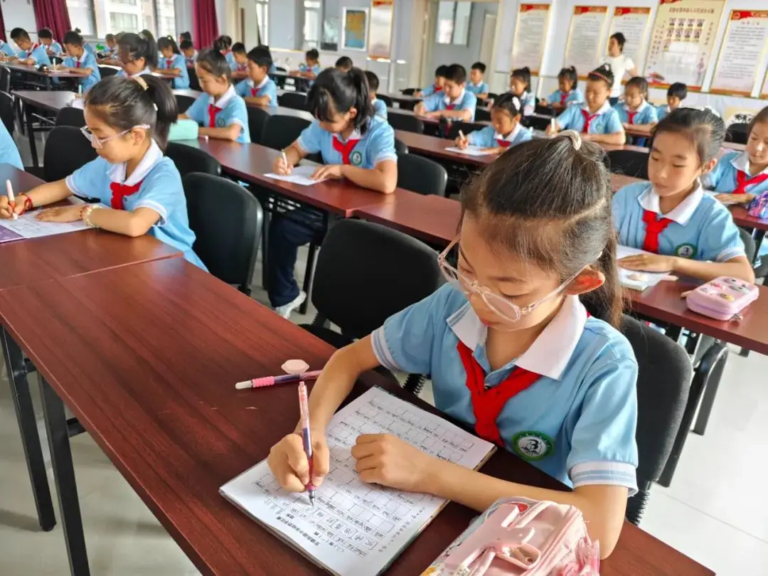 书规范汉字 写精彩人生——北镇街道小学规范字书写大赛 第20张