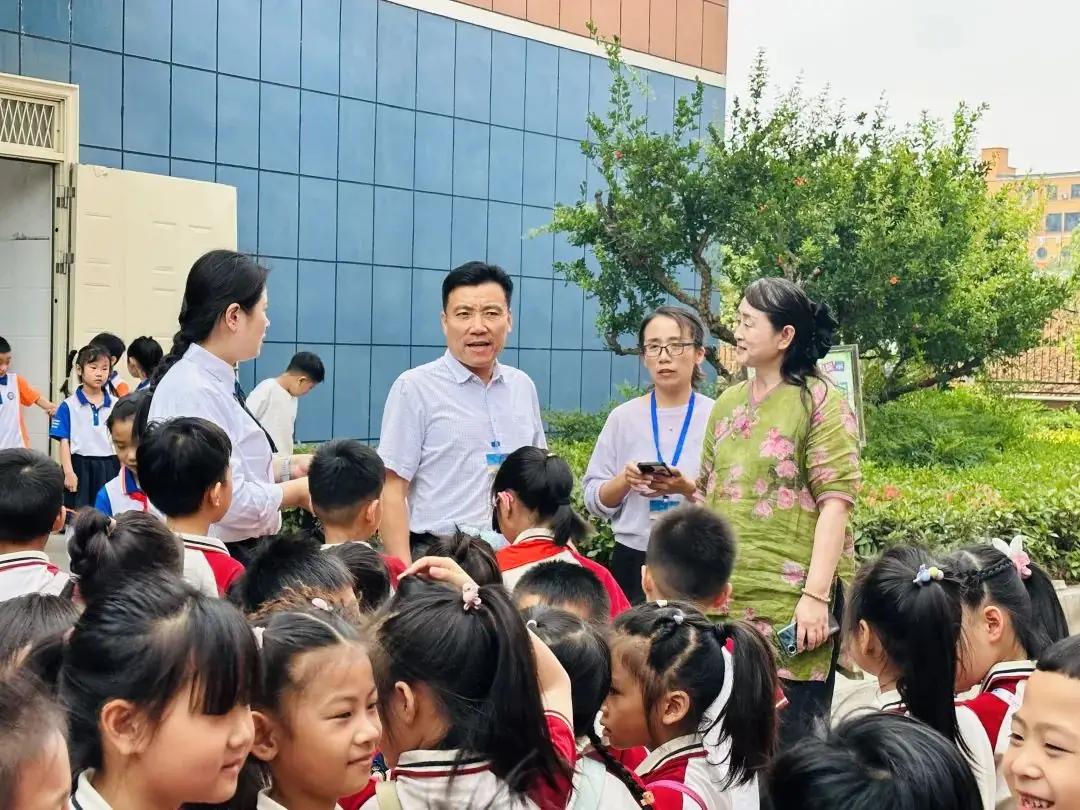初探小学 礼遇成长——枣庄市第二十九中学附属幼儿园大班组参观小学活动 第12张 初探小学 礼遇成长——枣庄市第二十九中学附属幼儿园大班组参观小学活动 第12张
