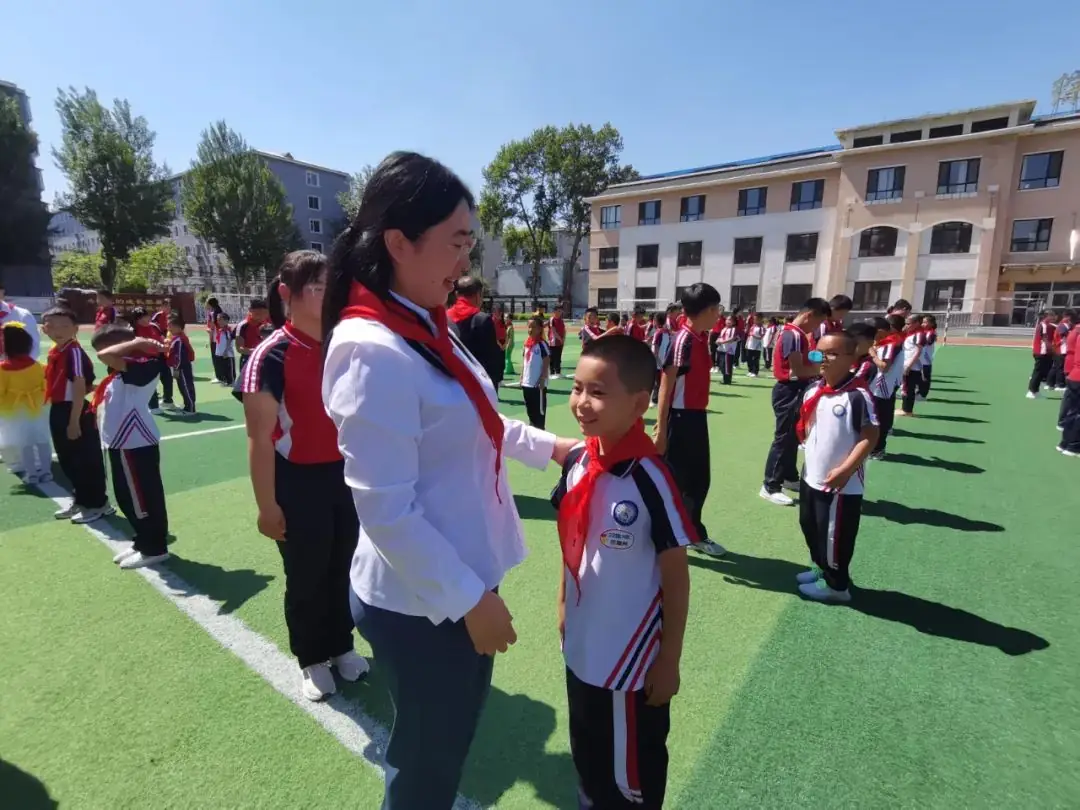 第四实验小学“ 红领巾爱祖国 ”分批入队仪式 第8张 第四实验小学“ 红领巾爱祖国 ”分批入队仪式 第8张