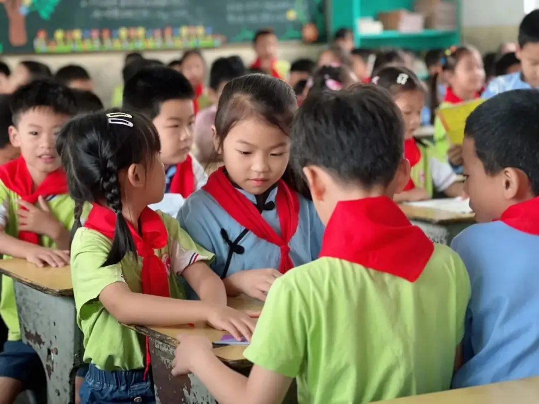 【走,参观小学去!】佛子山镇中心幼儿园大班级部参观小学活动 第63张 【走,参观小学去!】佛子山镇中心幼儿园大班级部参观小学活动 第63张