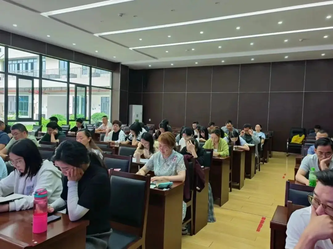 中考 加油 ▏恪守规范保稳定 同心同力谱新篇 第11张 中考 加油 ▏恪守规范保稳定 同心同力谱新篇 第11张