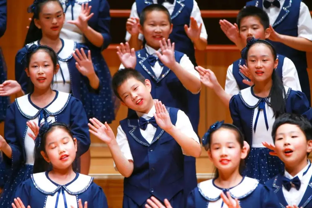 灯市口小学举行“逐光前行 扬帆远航”金帆合唱团二十周年专场音乐会暨灯市口小学建校160周年素质教育成果展示活动 第70张 灯市口小学举行“逐光前行 扬帆远航”金帆合唱团二十周年专场音乐会暨灯市口小学建校160周年素质教育成果展示活动 第70张