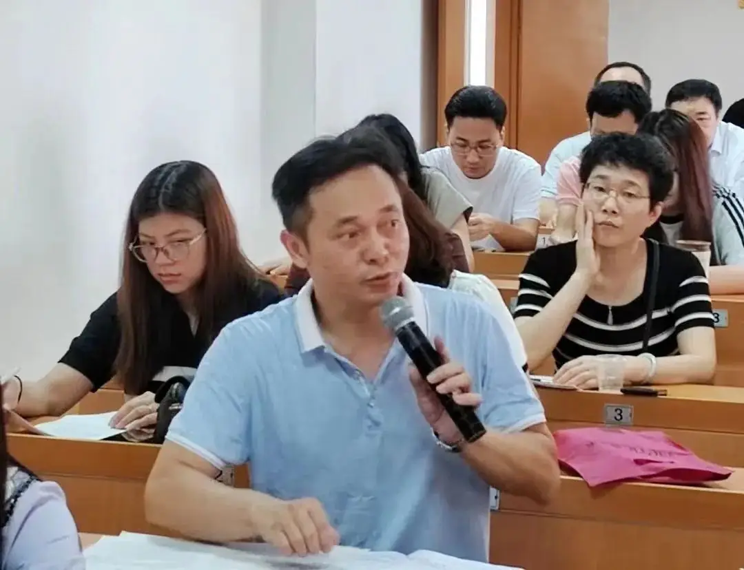 备战中考,共研有效复习——潮阳区初三化学、英语公开课在我校举行 第5张 备战中考,共研有效复习——潮阳区初三化学、英语公开课在我校举行 第5张