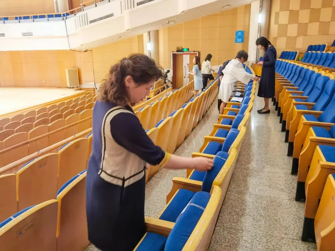 灯市口小学举行“逐光前行 扬帆远航”金帆合唱团二十周年专场音乐会暨灯市口小学建校160周年素质教育成果展示活动 第136张 灯市口小学举行“逐光前行 扬帆远航”金帆合唱团二十周年专场音乐会暨灯市口小学建校160周年素质教育成果展示活动 第136张