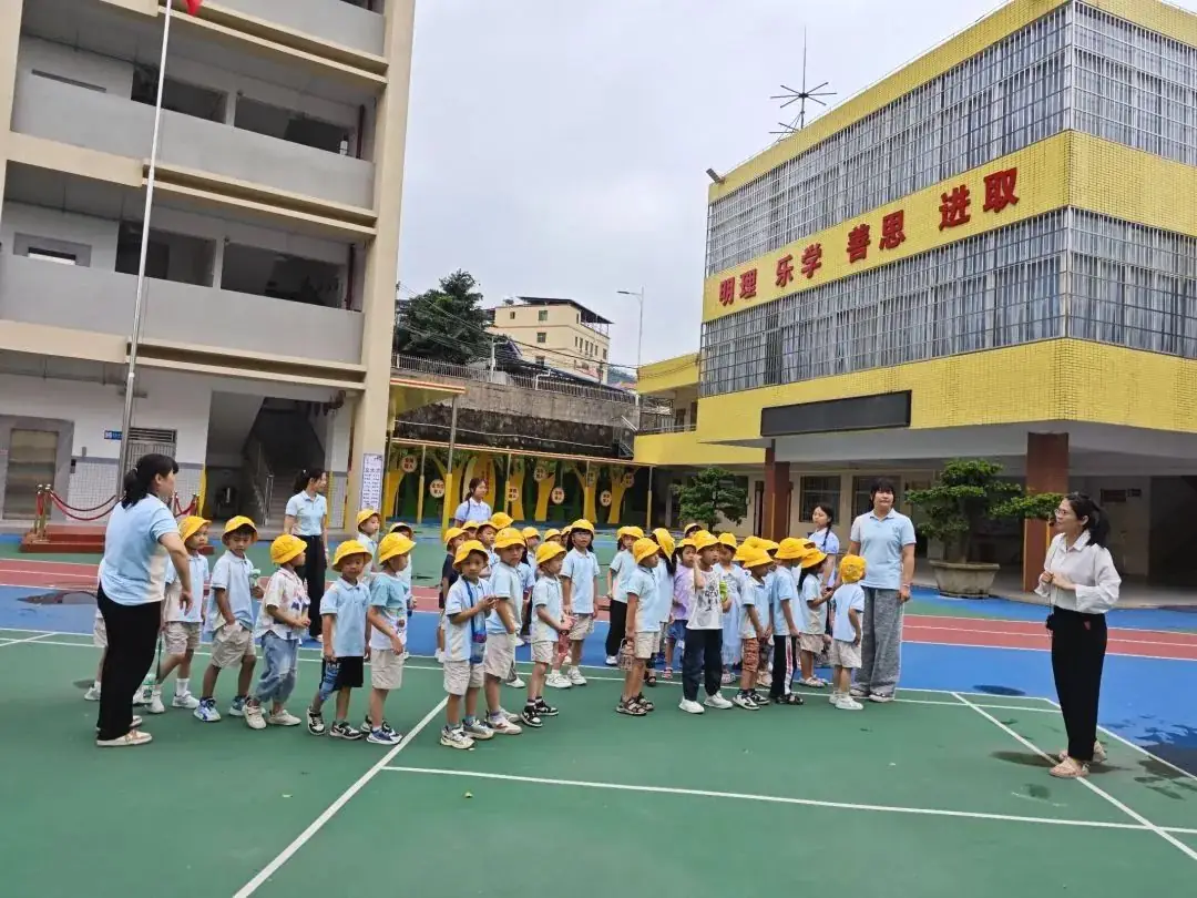 你好,小学—水岸花山幼儿园幼小衔接活动 第5张 你好,小学—水岸花山幼儿园幼小衔接活动 第5张