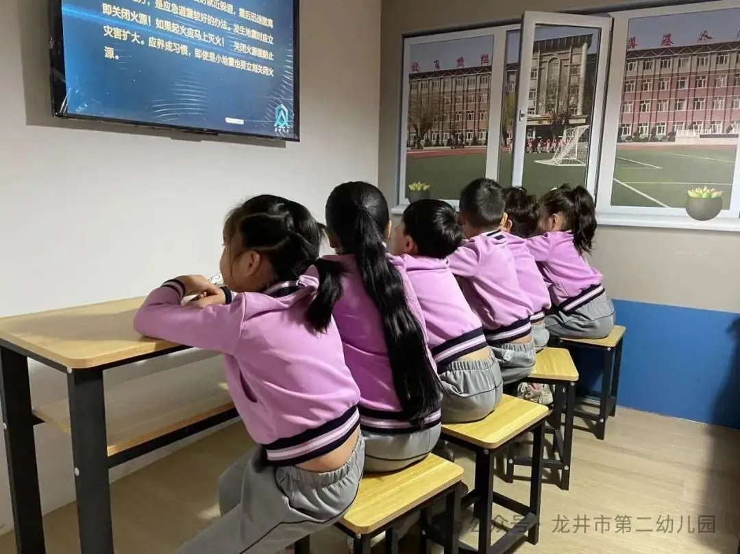 【幼儿活动】“趣”探小学,“幼”见成长——龙井市第二幼儿园携手龙井市东山实验小学开展参观小学活动 第66张 【幼儿活动】“趣”探小学,“幼”见成长——龙井市第二幼儿园携手龙井市东山实验小学开展参观小学活动 第66张