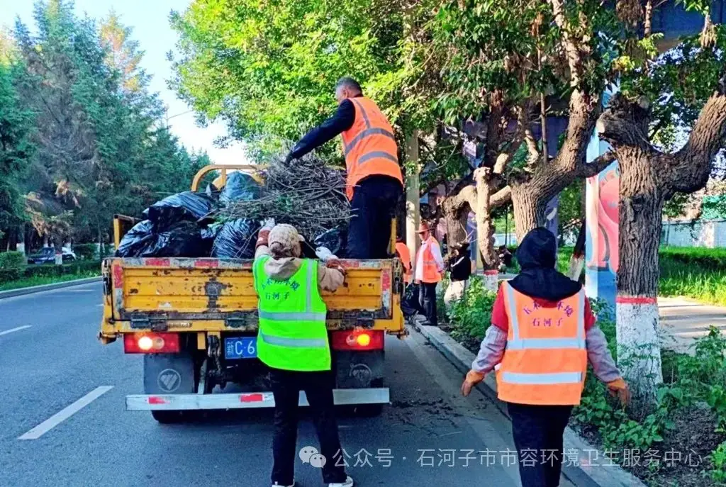 城管局环卫服务中心助力高考 为考生打造洁净考场环境 第4张 城管局环卫服务中心助力高考 为考生打造洁净考场环境 第4张