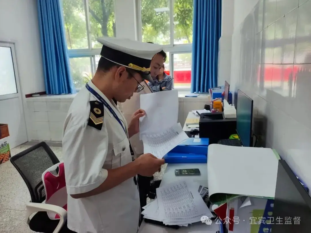 宜宾卫生监督机构全力保障高考卫生安全 第9张 宜宾卫生监督机构全力保障高考卫生安全 第9张