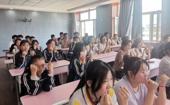 减压赋能 助力中考 | 水师中学为中考学子开展心理健康课 第4张 减压赋能 助力中考 | 水师中学为中考学子开展心理健康课 第4张