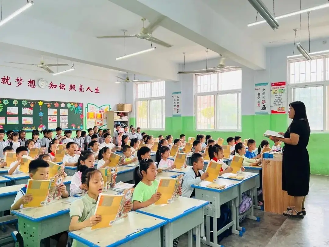 【三标三实】“幼”遇小学,礼遇成长—上街区实验幼儿园幼小衔接之参观小学 第14张
