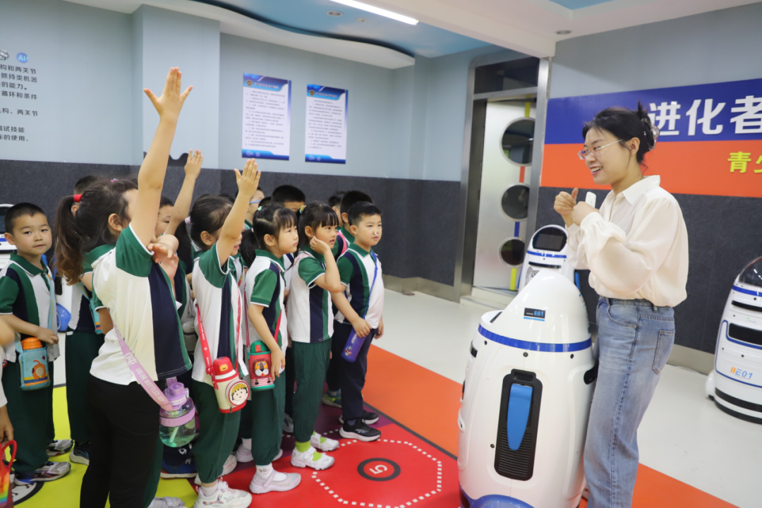 【幼小衔接】小学长啥样?我想去看看——济南市经五路幼儿园幼小衔接系列活动之走进小学 第58张 【幼小衔接】小学长啥样?我想去看看——济南市经五路幼儿园幼小衔接系列活动之走进小学 第58张