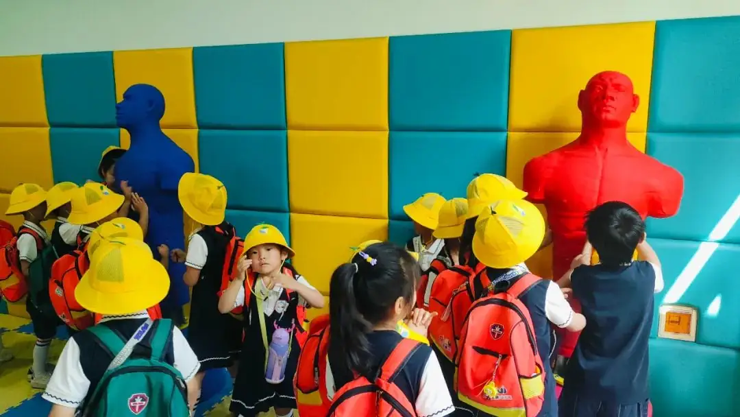 美好初夏,“幼”见小学——安阳高新区商颂小学迎接各幼儿园走进小学幼小衔接活动纪实 第35张 美好初夏,“幼”见小学——安阳高新区商颂小学迎接各幼儿园走进小学幼小衔接活动纪实 第35张