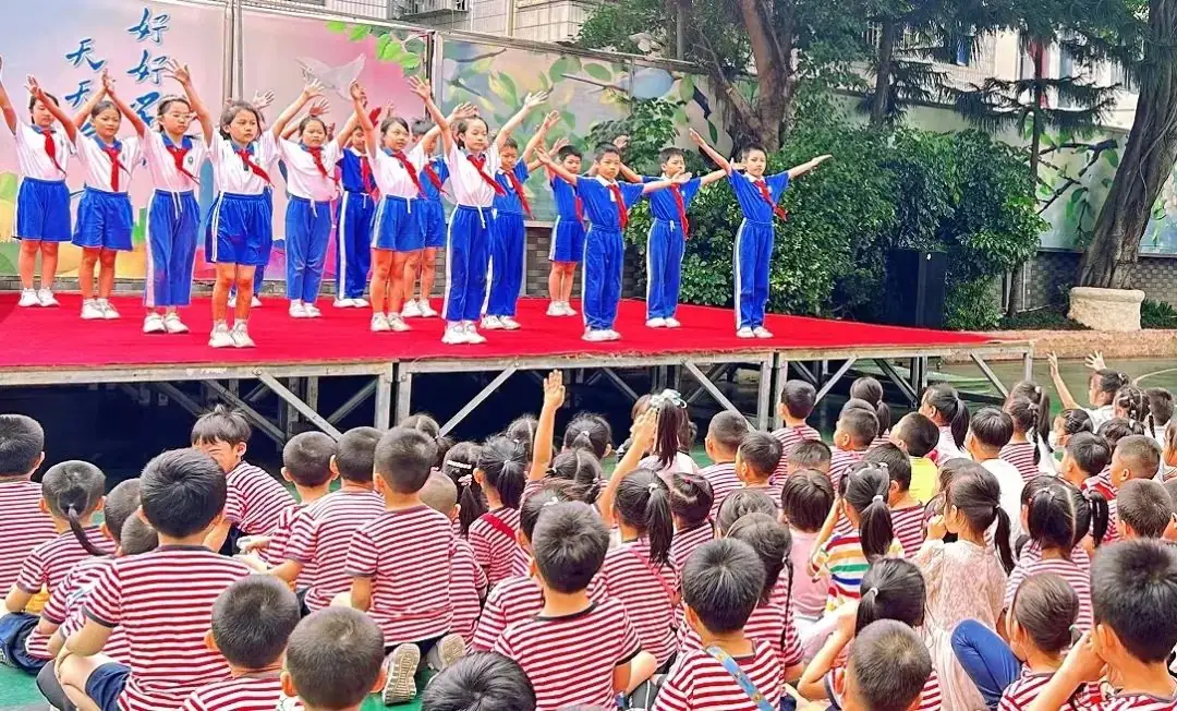小学初体验,衔接助成长——宝安区冠华育才银丰学校幼小衔接活动 第19张 小学初体验,衔接助成长——宝安区冠华育才银丰学校幼小衔接活动 第19张
