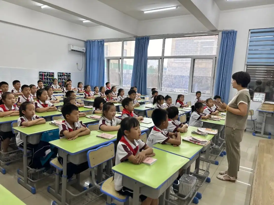 校园动态|曹县第一实验小学经典诵读验收活动 第25张 校园动态|曹县第一实验小学经典诵读验收活动 第25张