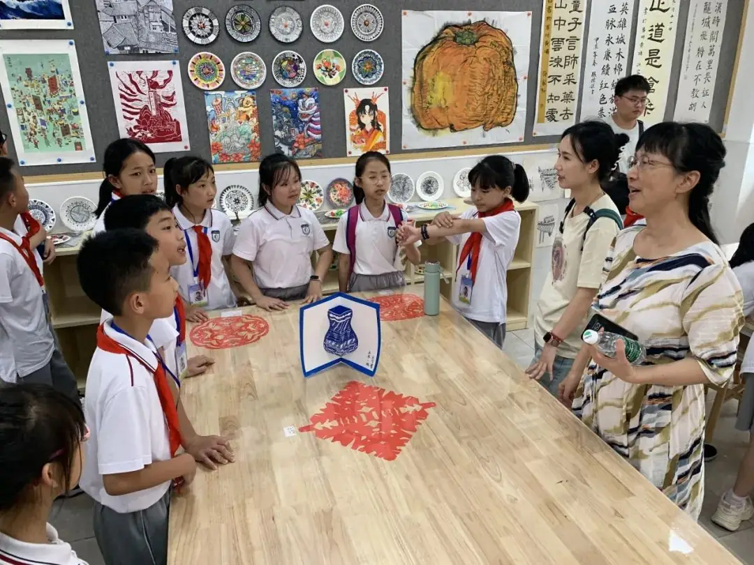 湖南省凤凰县阿拉石化小学“优才生”赴荔园小学跟班研学 第65张 湖南省凤凰县阿拉石化小学“优才生”赴荔园小学跟班研学 第65张