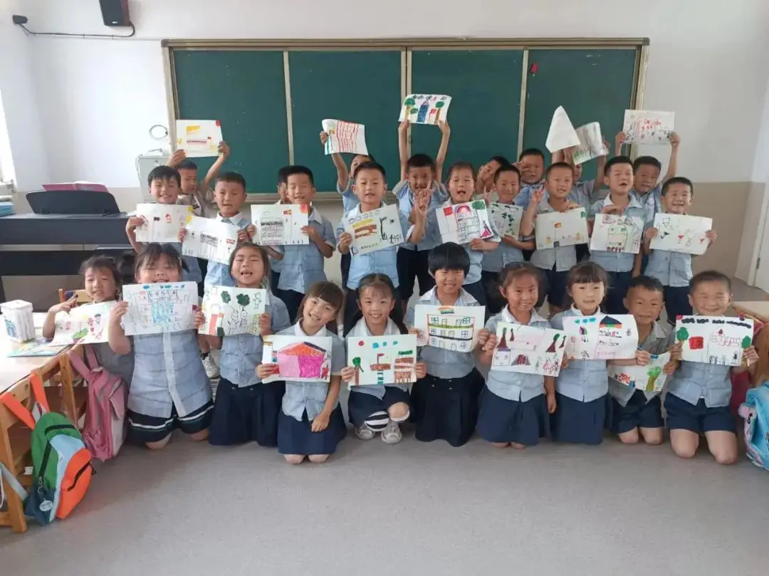 【初探小学 礼遇成长】何楼办事处中心幼儿园大班小朋友参观小学活动 第47张 【初探小学 礼遇成长】何楼办事处中心幼儿园大班小朋友参观小学活动 第47张