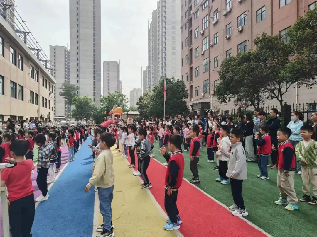 杜绝“小学化” · 童年更精彩 ——豆丁堡幼儿园去小学化告家长书 第15张 杜绝“小学化” · 童年更精彩 ——豆丁堡幼儿园去小学化告家长书 第15张