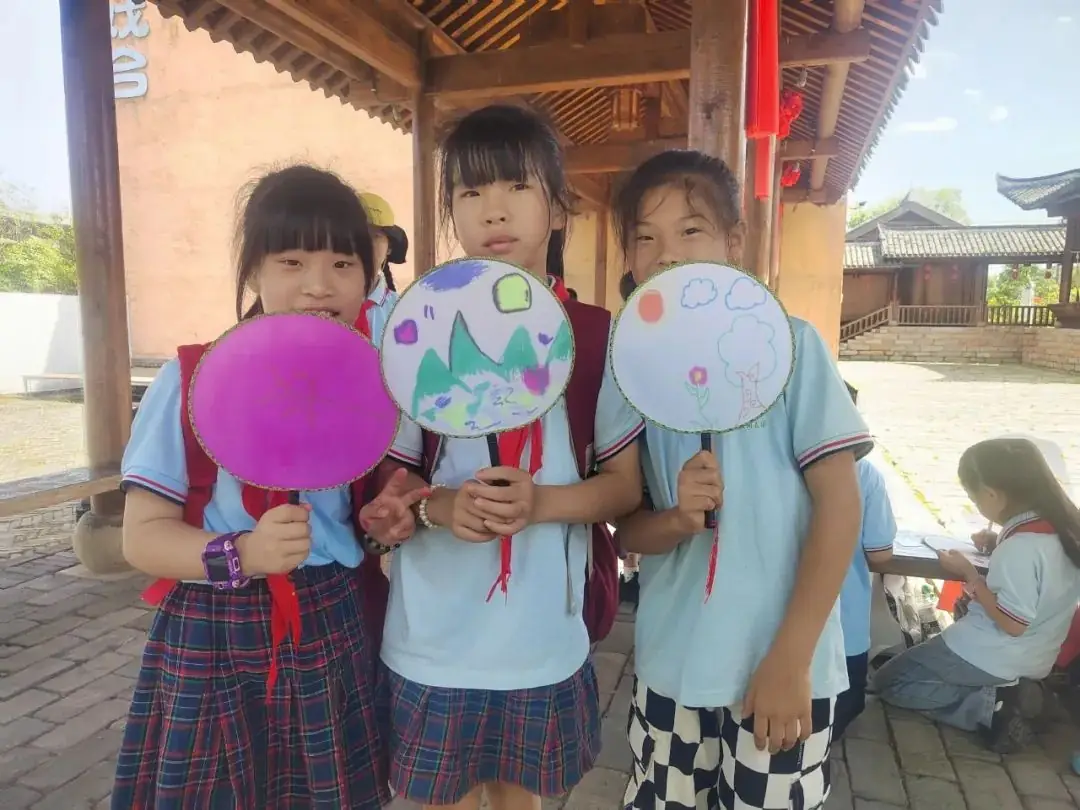 花园小学“国歌嘹亮 耕读童年”——庆六一•红领巾爱祖国研学实践活动 第130张 花园小学“国歌嘹亮 耕读童年”——庆六一•红领巾爱祖国研学实践活动 第130张
