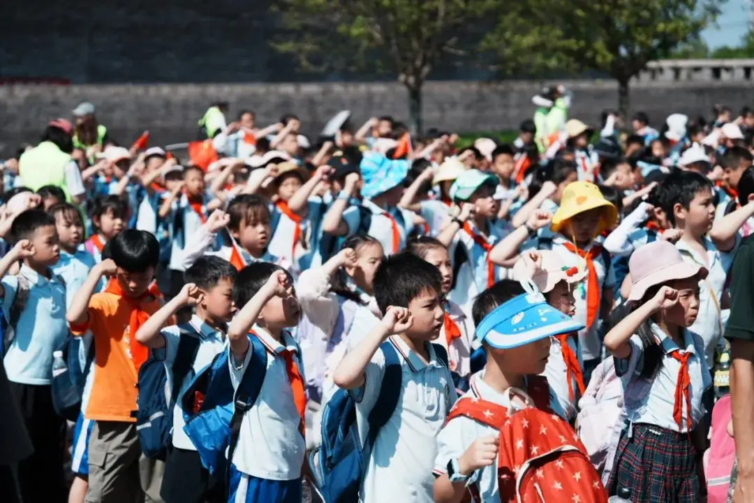 花园小学“国歌嘹亮 耕读童年”——庆六一•红领巾爱祖国研学实践活动 第22张 花园小学“国歌嘹亮 耕读童年”——庆六一•红领巾爱祖国研学实践活动 第22张