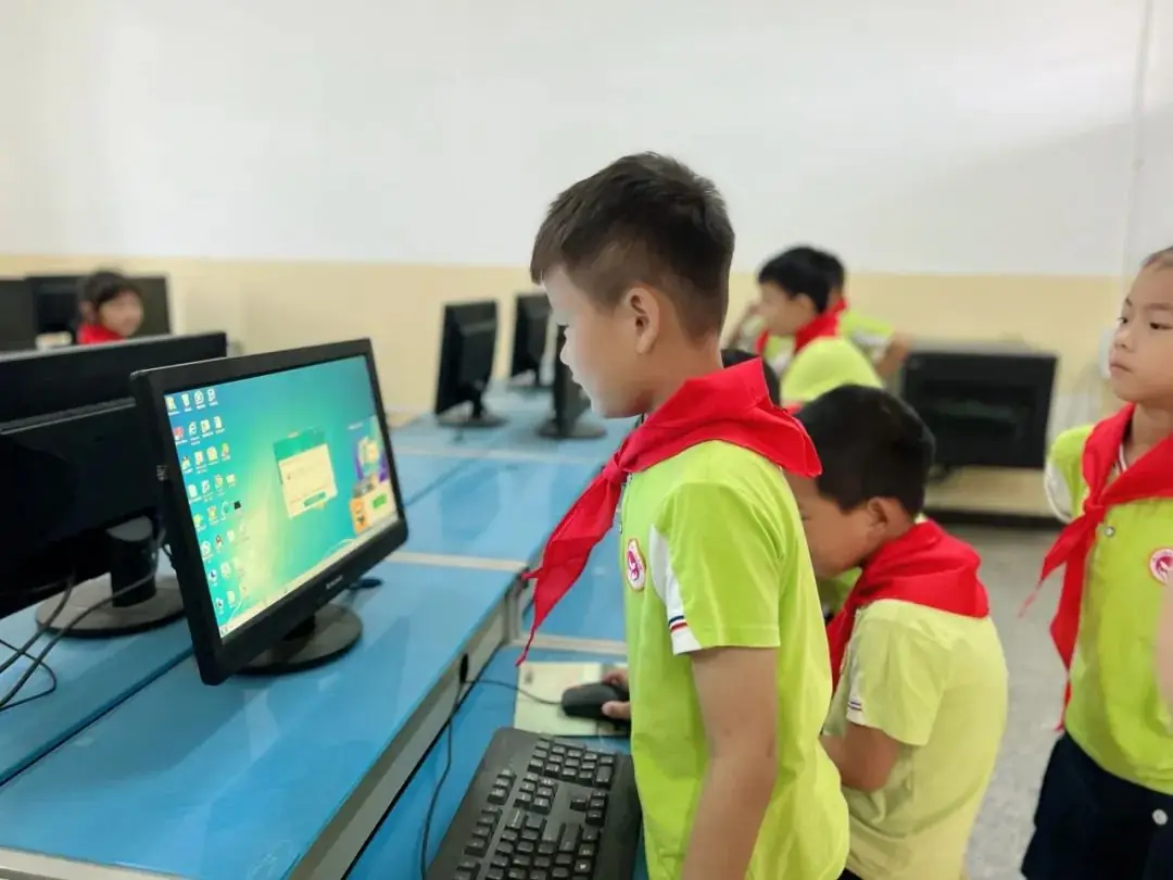 【走,参观小学去!】佛子山镇中心幼儿园大班级部参观小学活动 第47张 【走,参观小学去!】佛子山镇中心幼儿园大班级部参观小学活动 第47张