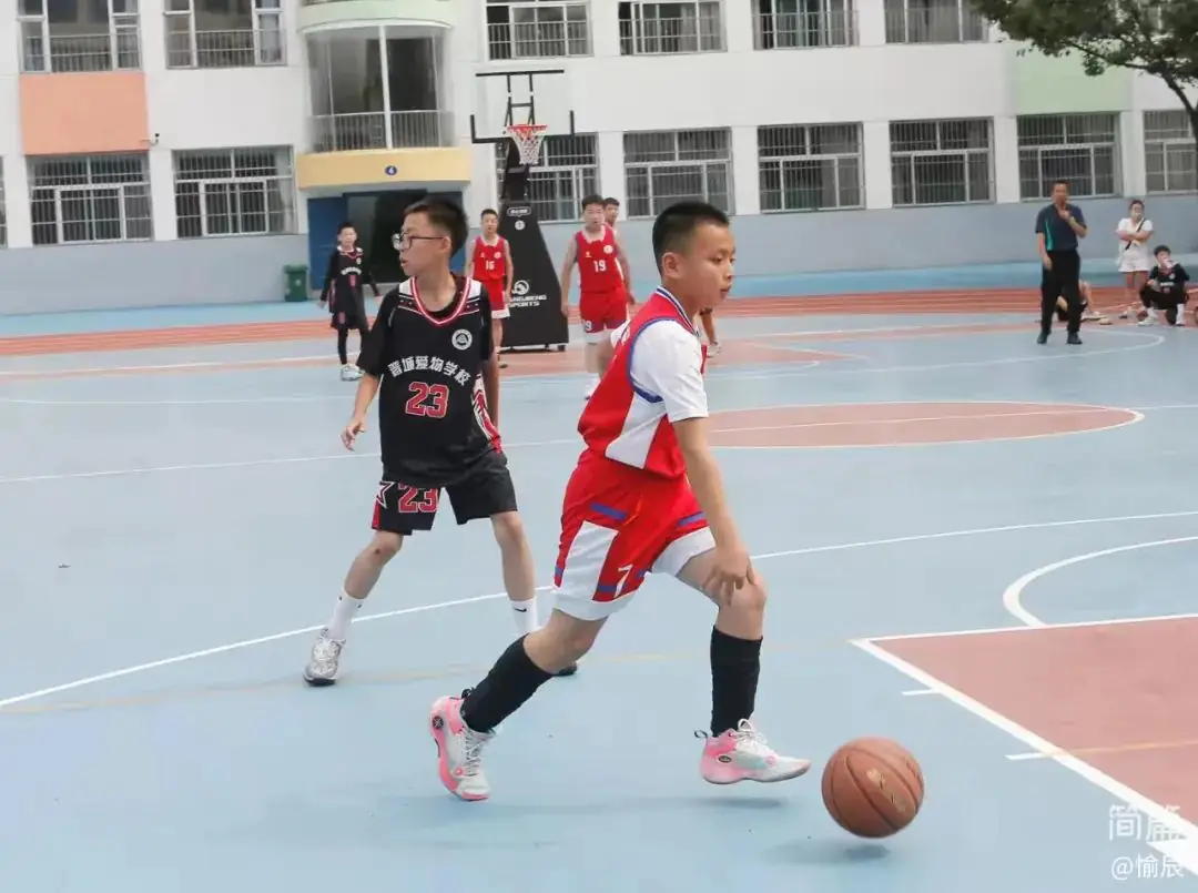 晋城市城区凤台小学在市区小学生篮球联赛中获佳绩 第14张 晋城市城区凤台小学在市区小学生篮球联赛中获佳绩 第14张