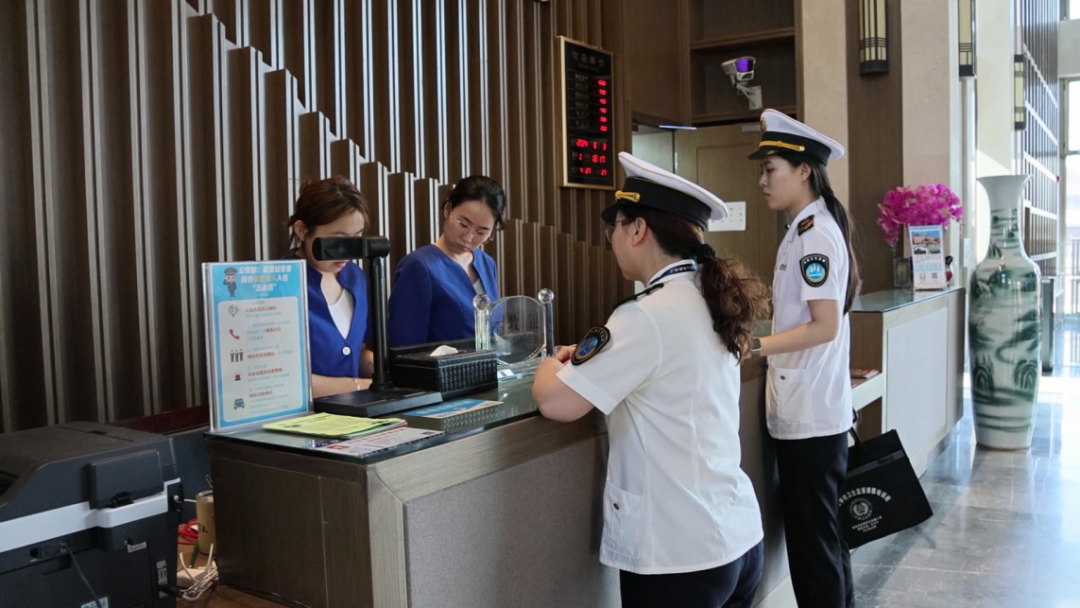 五师卫健委全力护航高考!考点及周边公共场所全面接受“健康体检” 第2张 五师卫健委全力护航高考!考点及周边公共场所全面接受“健康体检” 第2张