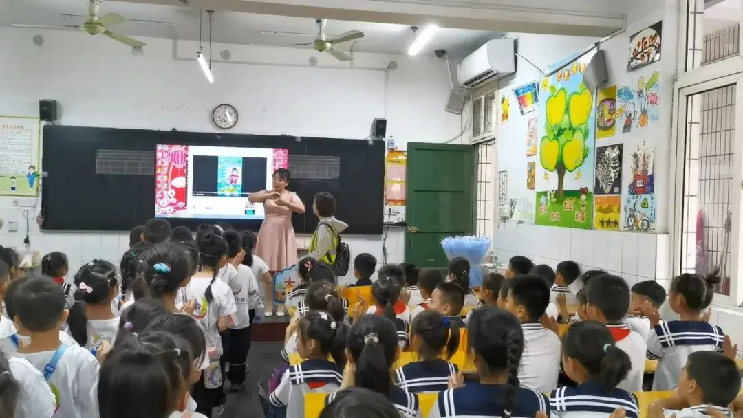 【宛幼·活动】走进小学,赴成长之约--南阳市宛城区幼儿园开展走进小学实践活动 第9张 【宛幼·活动】走进小学,赴成长之约--南阳市宛城区幼儿园开展走进小学实践活动 第9张
