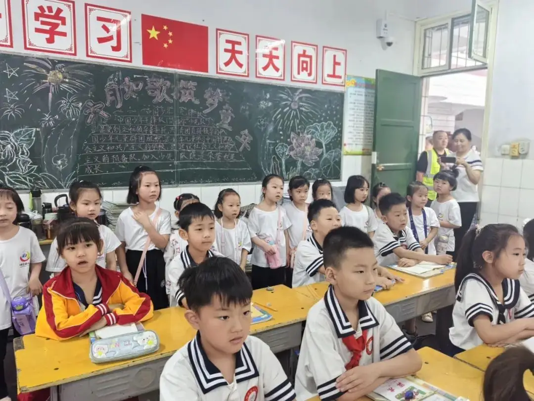 【宛幼·活动】走进小学,赴成长之约--南阳市宛城区幼儿园开展走进小学实践活动 第18张 【宛幼·活动】走进小学,赴成长之约--南阳市宛城区幼儿园开展走进小学实践活动 第18张
