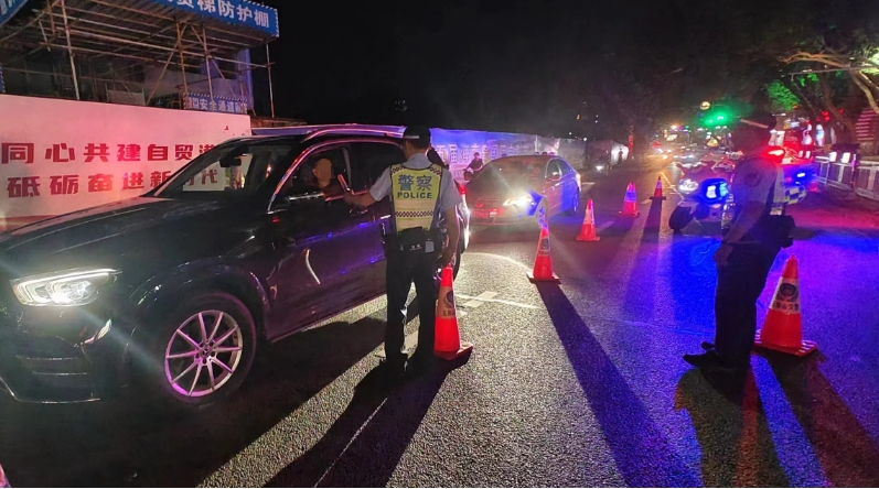 高考临近,五指山公安交警严查这些交通违法行为 第3张 高考临近,五指山公安交警严查这些交通违法行为 第3张