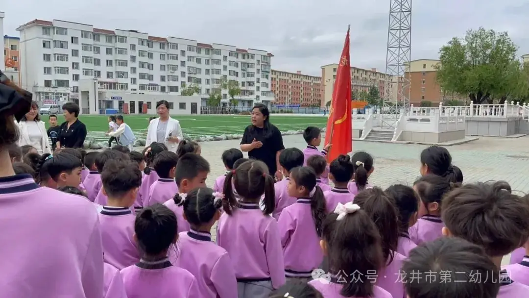 【幼儿活动】“趣”探小学,“幼”见成长——龙井市第二幼儿园携手龙井市东山实验小学开展参观小学活动 第22张 【幼儿活动】“趣”探小学,“幼”见成长——龙井市第二幼儿园携手龙井市东山实验小学开展参观小学活动 第22张