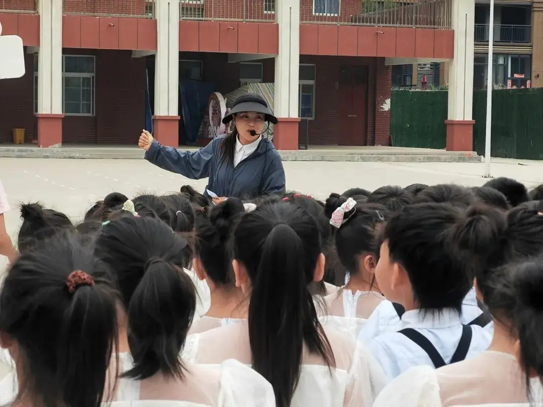 初探小学 礼遇成长——尉氏县第二公办幼儿园幼小衔接活动之走进韩庄小学体验活动 第11张 初探小学 礼遇成长——尉氏县第二公办幼儿园幼小衔接活动之走进韩庄小学体验活动 第11张