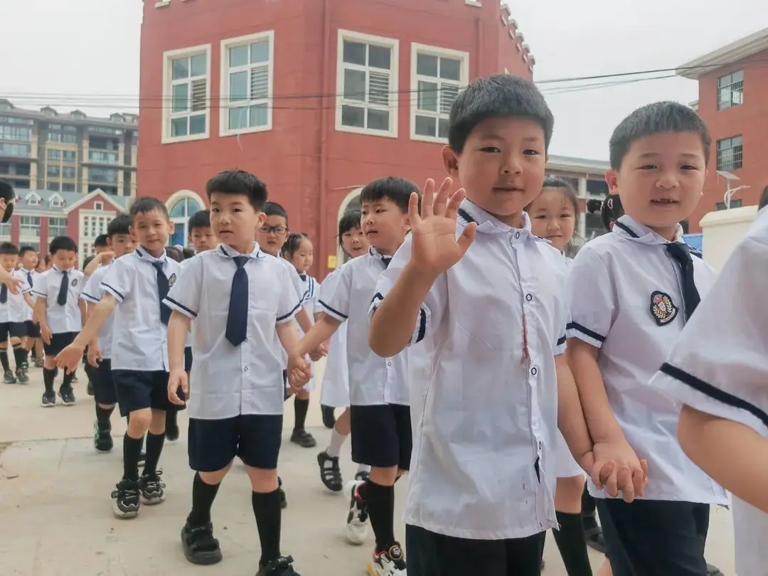 初探小学 礼遇成长——尉氏县第二公办幼儿园幼小衔接活动之走进韩庄小学体验活动 第9张 初探小学 礼遇成长——尉氏县第二公办幼儿园幼小衔接活动之走进韩庄小学体验活动 第9张
